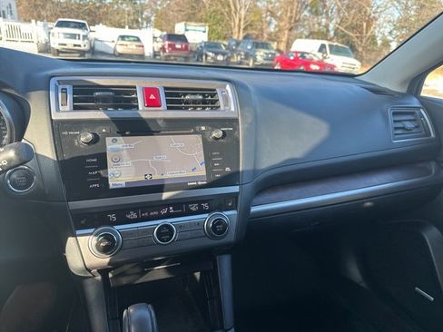Used 2016 Subaru Outback 2.5i Limited image 15