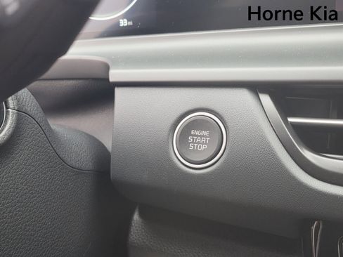 New 2026 Kia Seltos SX image 17