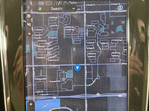 Used 2025 Volvo V60 B5 Cross Country Plus w/ Protection Package Premier image 14