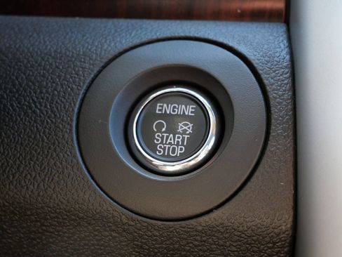 Used 2014 Ford Edge Limited w/ Equipment Group 302A AWD/4WD image 27