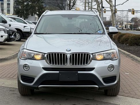 Used 2016 BMW X3 xDrive28i image 2