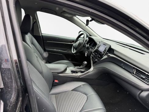 Used 2023 Toyota Camry SE image 25