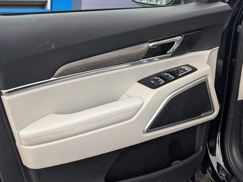 Used 2021 Kia Telluride EX w/ EX Premium Package image 16