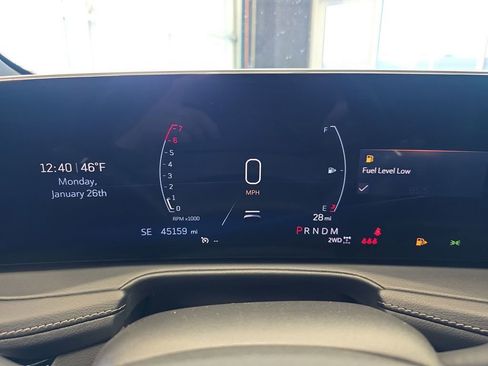 Used 2024 Cadillac XT4 Premium Luxury image 18