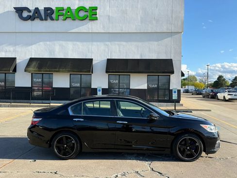 Used 2017 Honda Accord Sport image 16