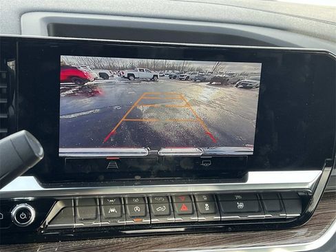 Used 2025 GMC Sierra 1500 Elevation image 20