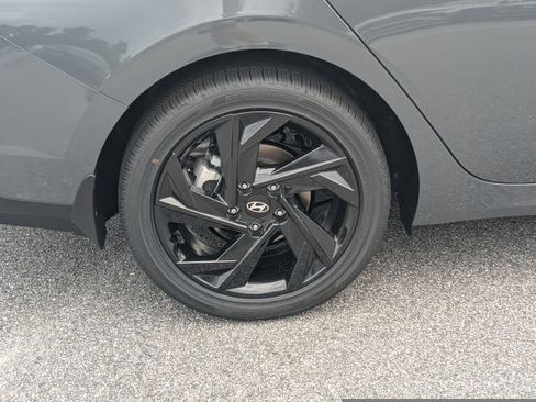 New 2026 Hyundai Elantra SEL Sport FWD image 13