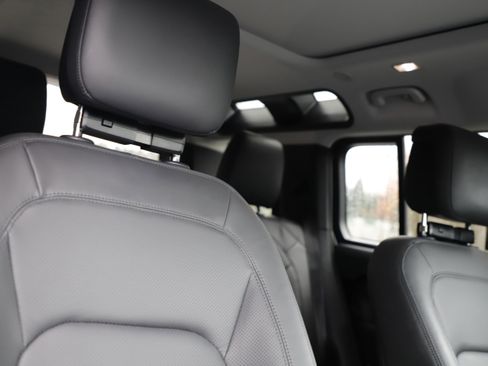 Certified 2025 Land Rover Defender 110 S image 11