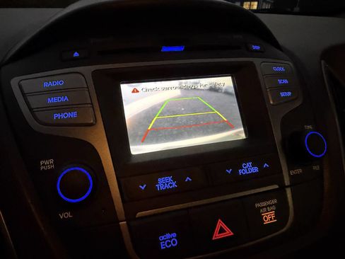 Used 2015 Hyundai Tucson SE image 21