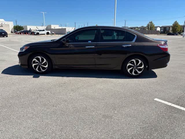 Used 2017 Honda Accord EX-L image 2