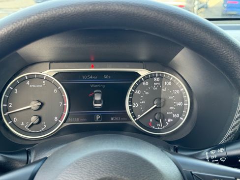 Used 2024 Nissan Sentra SV image 26