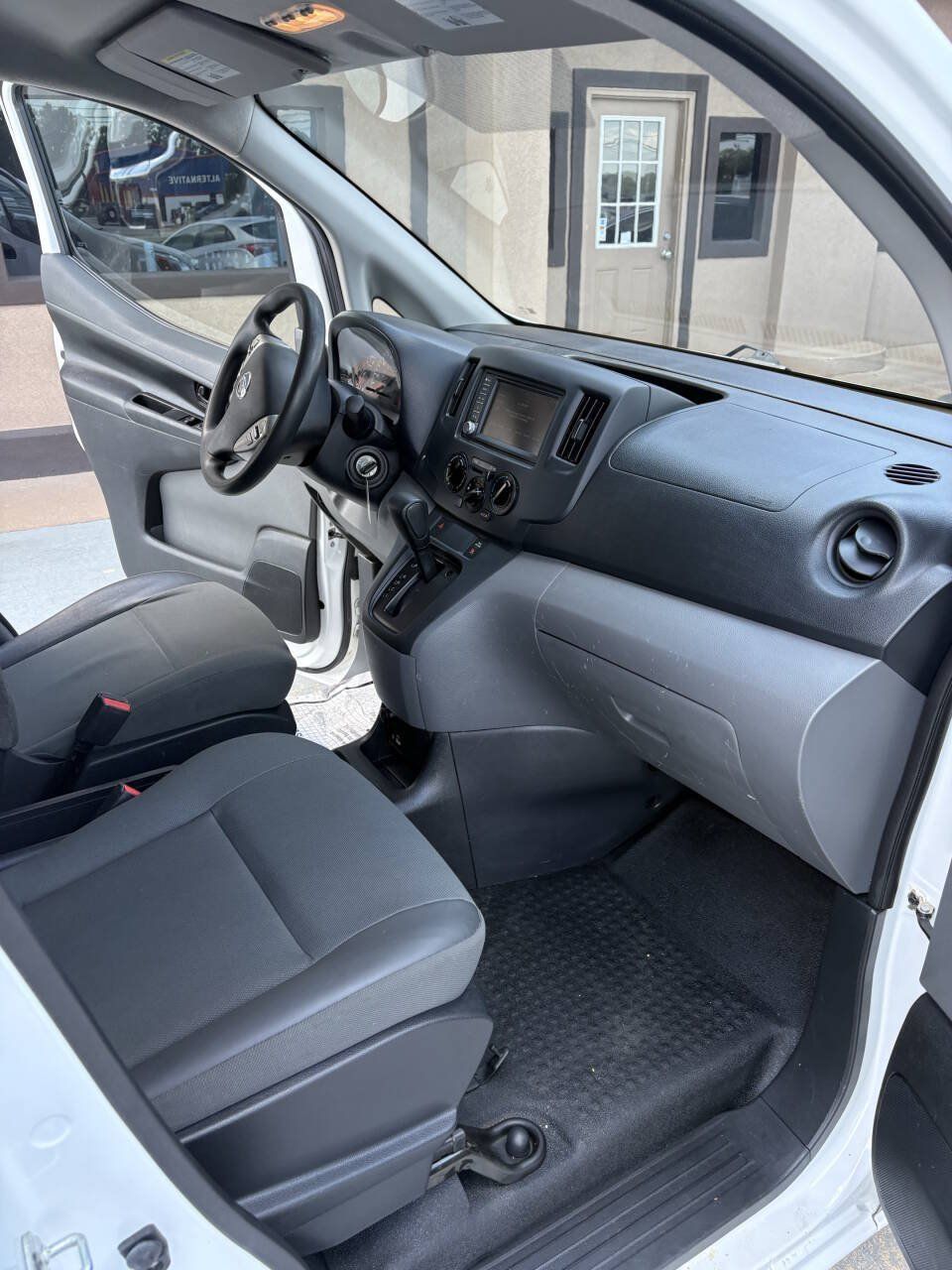 Used 2021 Nissan NV200 S FWD image 12