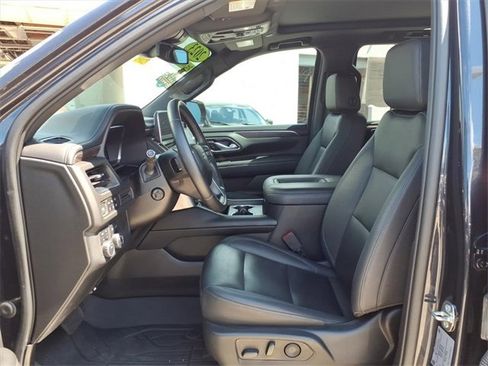 Used 2023 Chevrolet Suburban Z71 w/ Luxury Package image 13