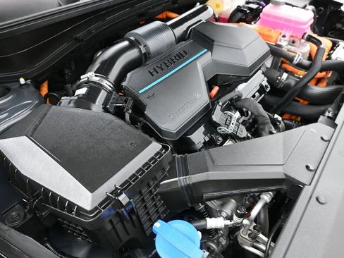 Used 2023 Kia Sportage LX image 25