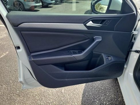 Certified 2024 Volkswagen Jetta SE FWD image 15