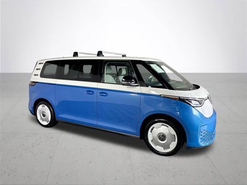 Certified 2025 Volkswagen ID. Buzz 1st Edition RWD image 5