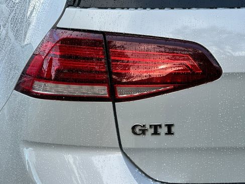 Used 2018 Volkswagen GTI S image 12