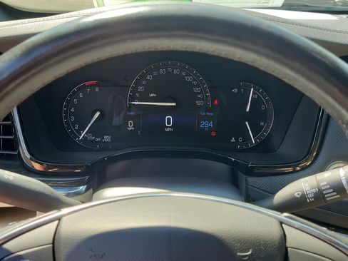Used 2019 Cadillac XT5 Premium Luxury FWD image 27