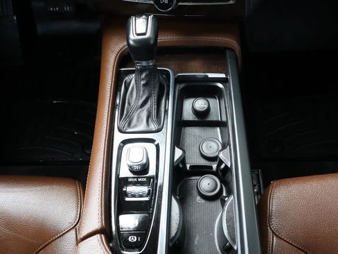 Used 2019 Volvo XC90 T6 Momentum w/ Advanced Package AWD/4WD image 39