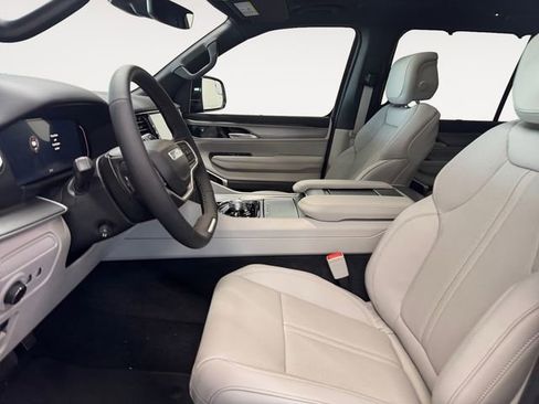 New 2026 Jeep Grand Wagoneer Limited AWD/4WD image 7