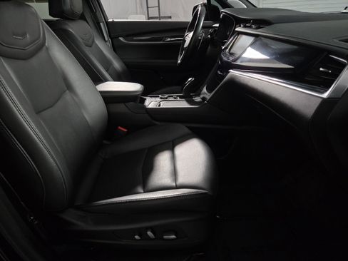Used 2023 Cadillac XT6 Sport w/ LPO, ONYX Package image 20