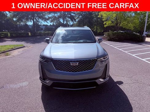 Used 2024 Cadillac XT6 Premium Luxury w/ Technology Package FWD image 2