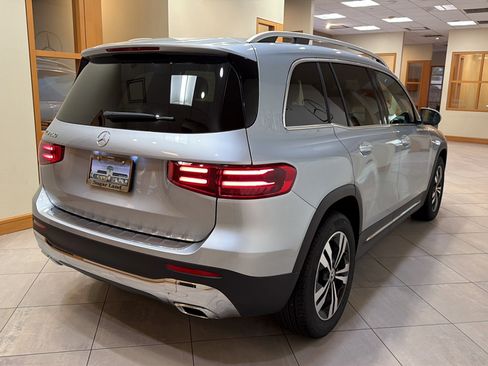 Used 2026 Mercedes-Benz GLB 250 w/ Sun & Sound Package image 8