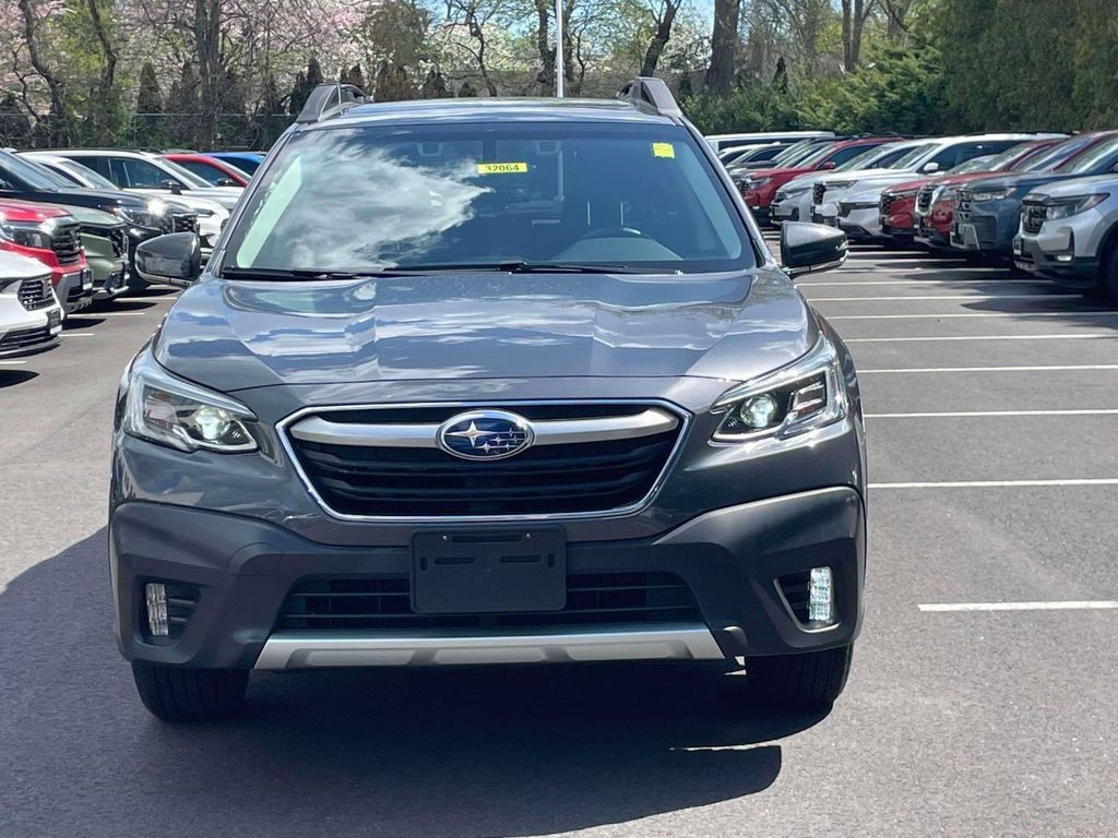 Used 2020 Subaru Outback Limited AWD/4WD image 2