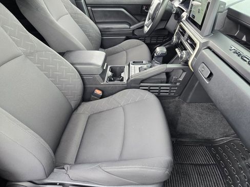 Used 2024 Toyota Tacoma SR RWD image 13