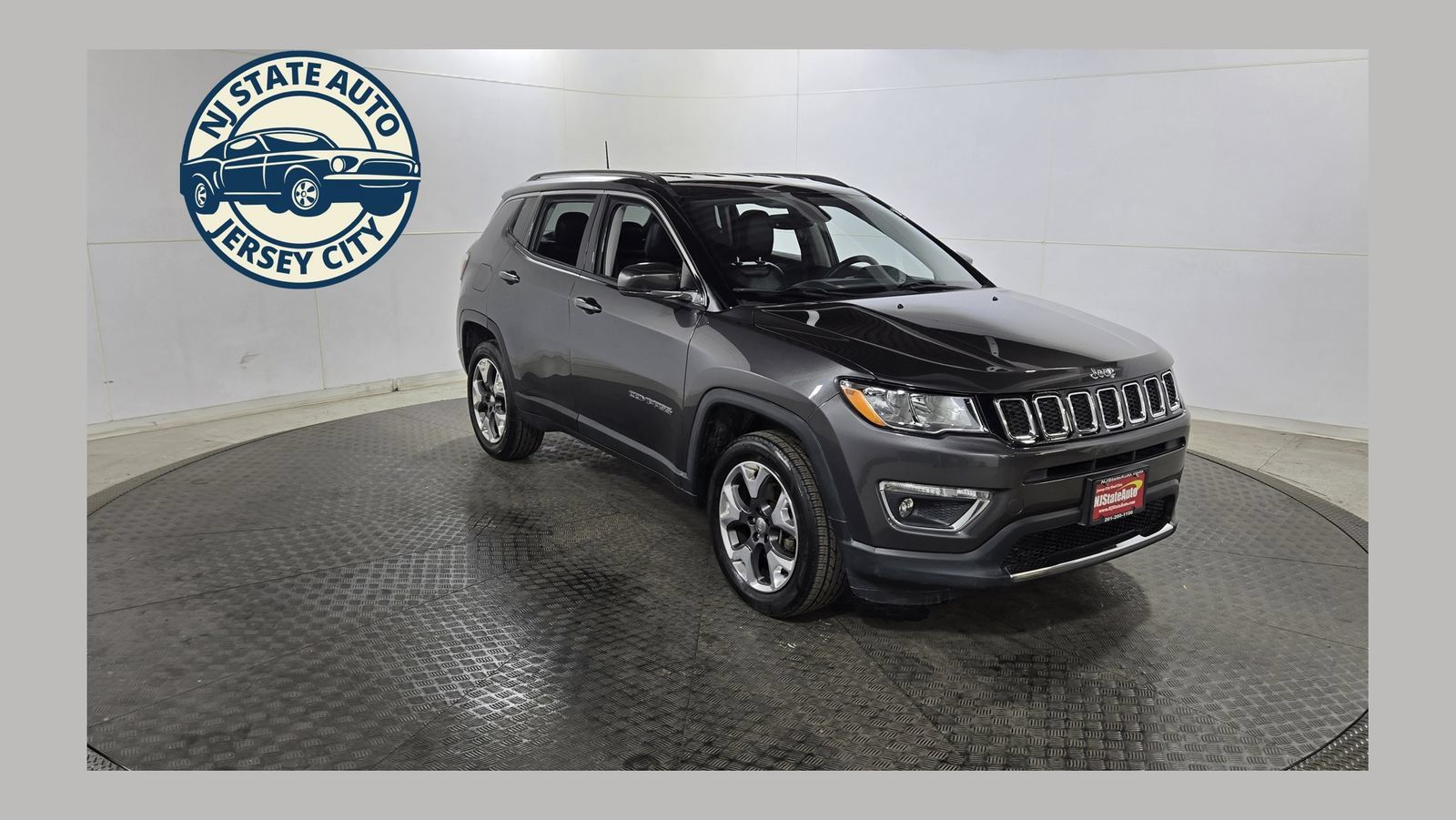 Used 2018 Jeep Compass Limited w/ Safe & Security Group AWD/4WD image 1