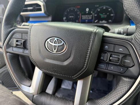 Used 2024 Toyota Tacoma TRD Off-Road w/ TRD Off Road Upgrade Package AWD/4WD image 24