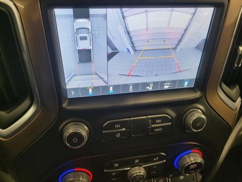 Used 2019 Chevrolet Silverado 1500 High Country w/ Trailer Camera Package AWD/4WD image 44