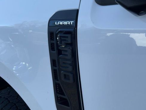 Used 2024 Ford F350 Lariat w/ Lariat Ultimate Package AWD/4WD image 7