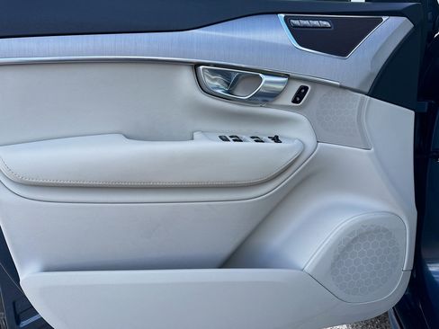 Used 2023 Volvo XC90 B5 Core w/ Protection Package Premier image 23