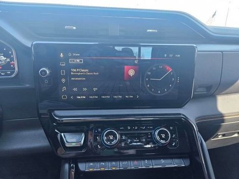 Used 2023 GMC Sierra 1500 AT4 w/ AT4 Premium Package image 18