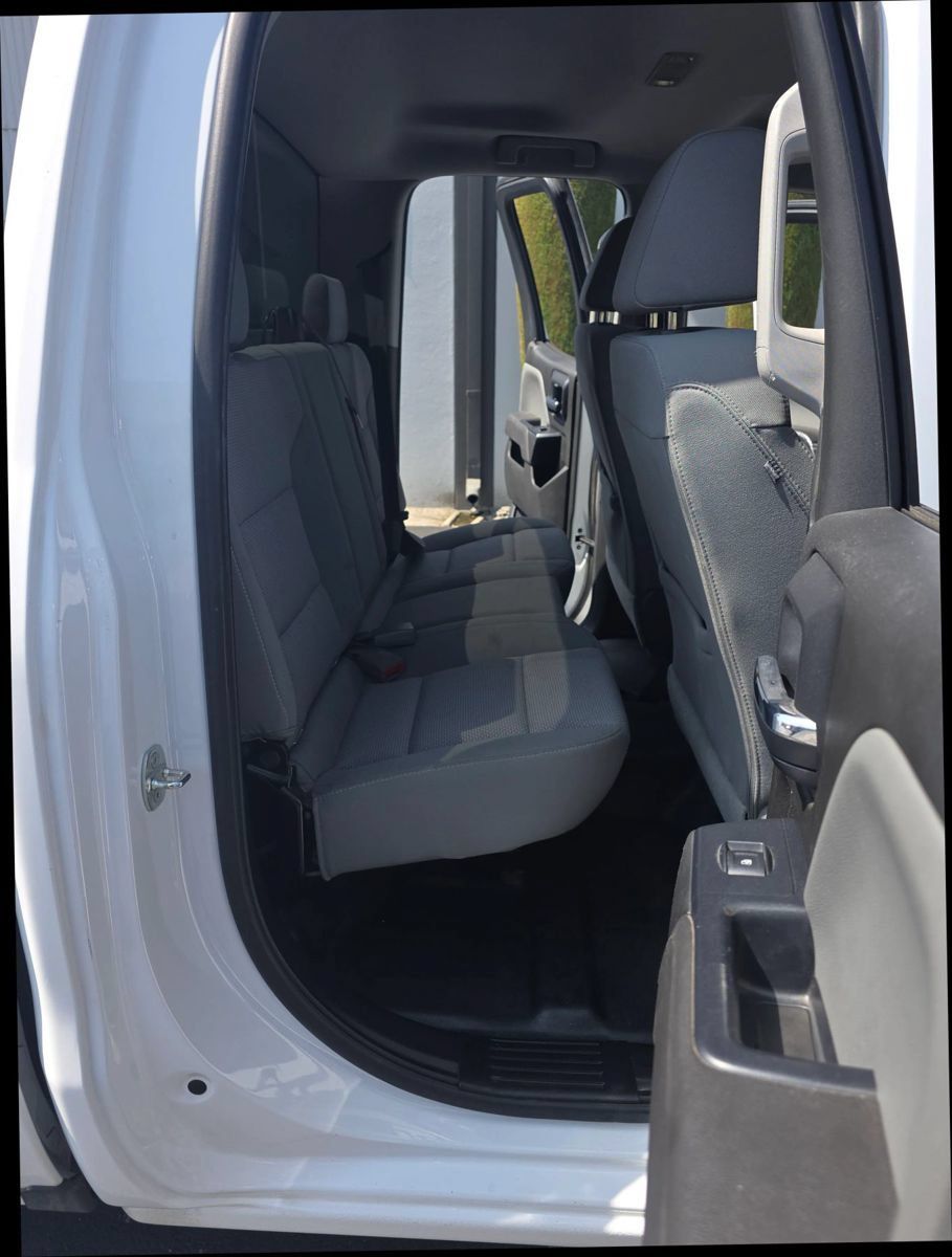 Used 2017 Chevrolet Silverado 1500 W/T RWD image 24