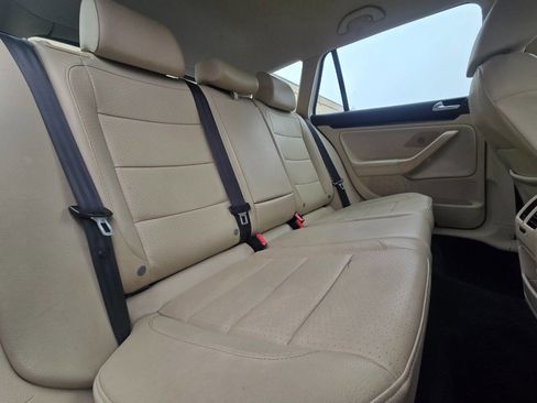 Used 2014 Volkswagen Jetta SE image 30