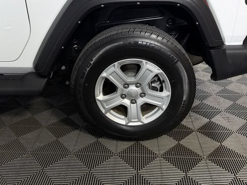 Used 2023 Jeep Wrangler Sport AWD/4WD image 12