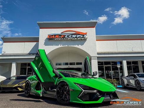 Used 2024 Lamborghini Revuelto AWD/4WD image 1
