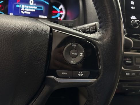 Used 2020 Honda Pilot Touring image 13