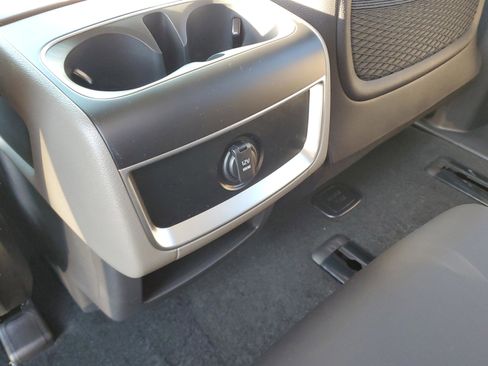 New 2026 Kia Carnival FWD image 12