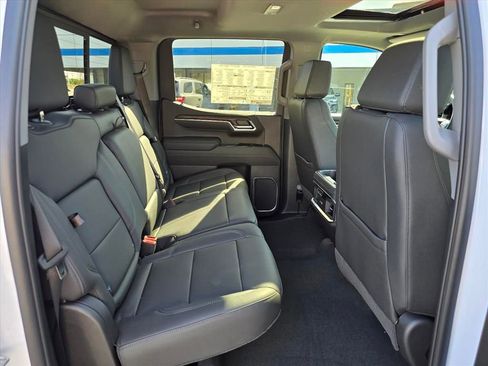 New 2026 GMC Sierra 1500 SLT w/ SLT Premium Plus Package AWD/4WD image 13