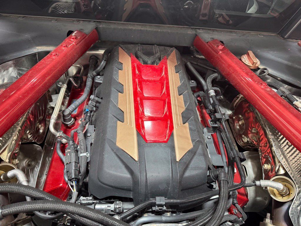 Used 2024 Chevrolet Corvette Stingray Coupe w/ Z51 Performance Package RWD image 4