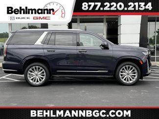 Used 2023 Cadillac Escalade Premium Luxury w/ Performance Package AWD/4WD video 1