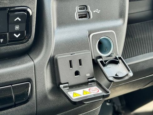 New 2026 RAM ProMaster 2500 w/ Quick Order Package 22G SLT FWD image 20