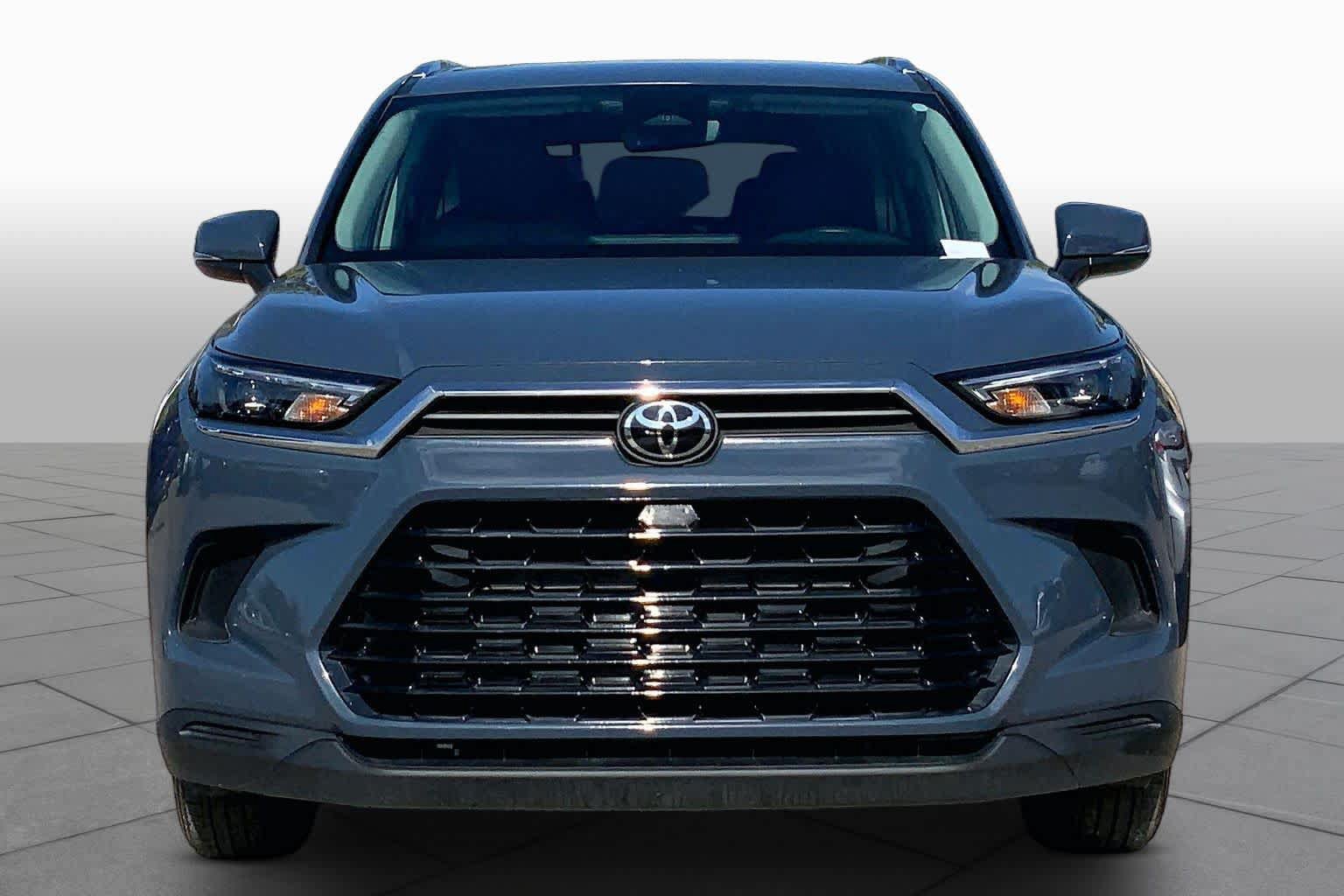 Used 2026 Toyota Grand Highlander FWD image 4