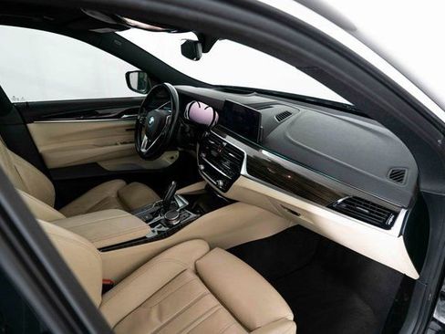 Used 2018 BMW 640i Gran Turismo xDrive image 4