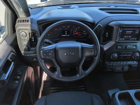 Used 2025 Chevrolet Silverado 1500 Custom Trail Boss AWD/4WD image 15
