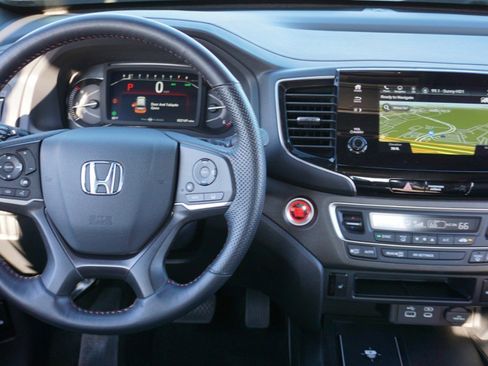 Used 2024 Honda Passport TrailSport image 28