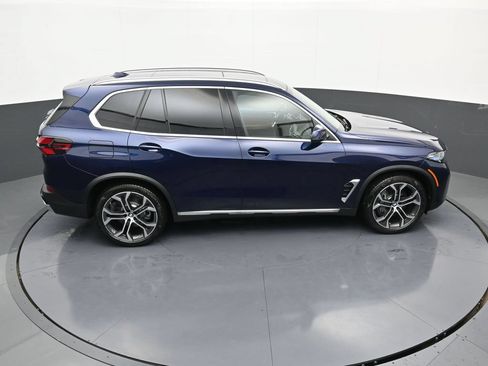 Used 2026 BMW X5 xDrive50e AWD/4WD image 40